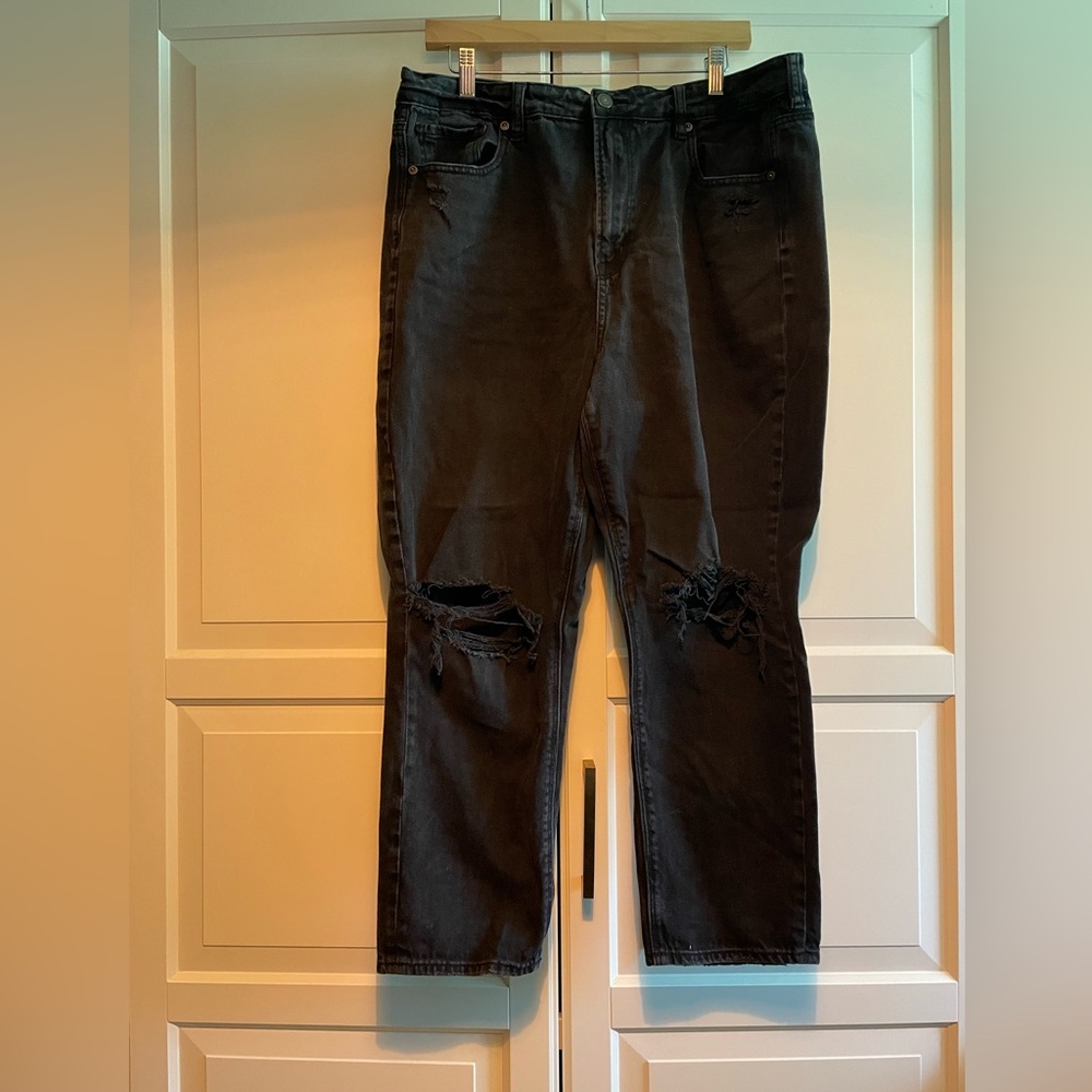 American Eagle Outfitters Black Mom Jeans 16 Short
